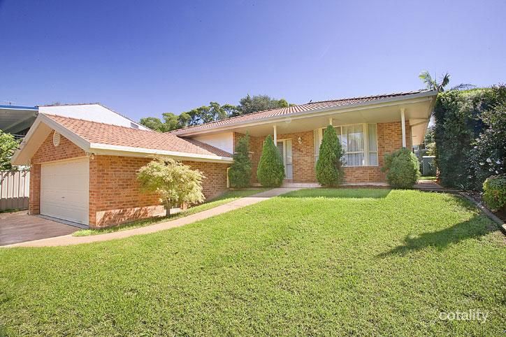 89 Blue Bell Dr, Wamberal, NSW 2260