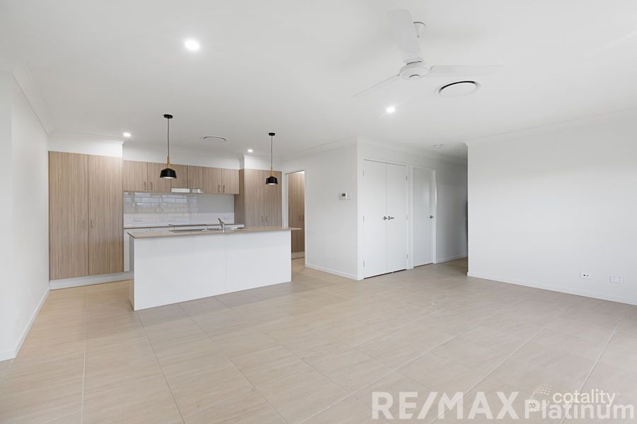 27 Daydream St, Burpengary East, QLD 4505