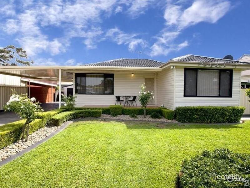 6 Canara Pl, Smithfield, NSW 2164