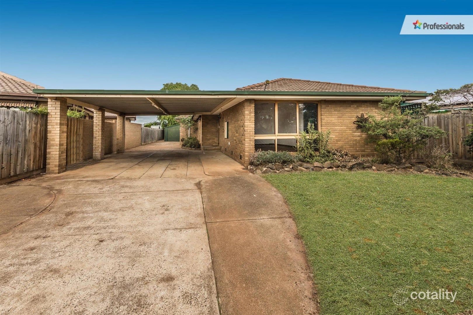 14 Flinders Rd, Melton South, VIC 3338