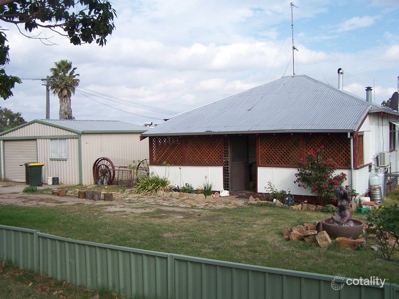 8 Newstead Rd, Kojonup, WA 6395