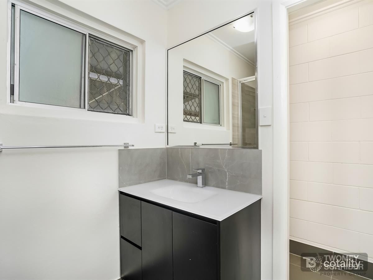 265 Aumuller St, Westcourt, QLD 4870