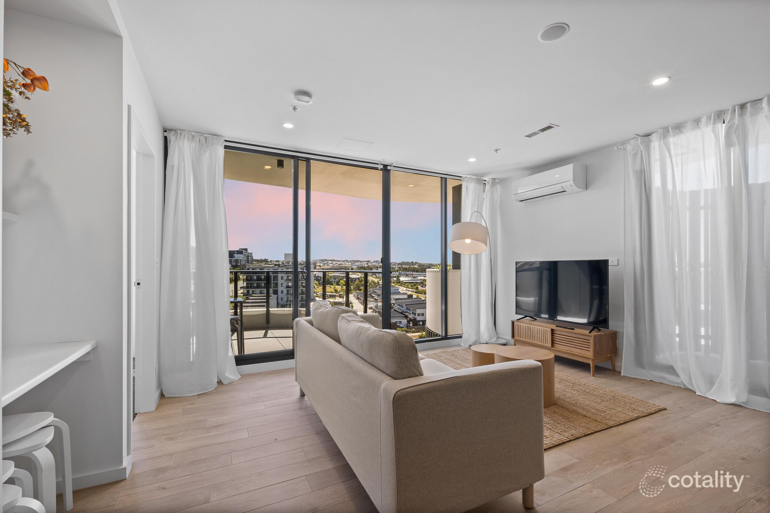 612/2 Terry Connolly St, Coombs, ACT 2611