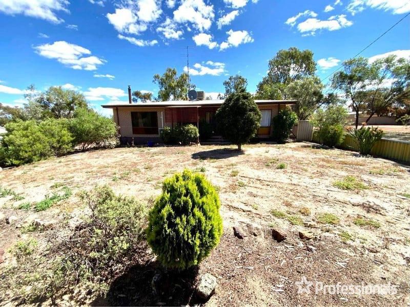 31 Lockyer St, Goomalling, WA 6460