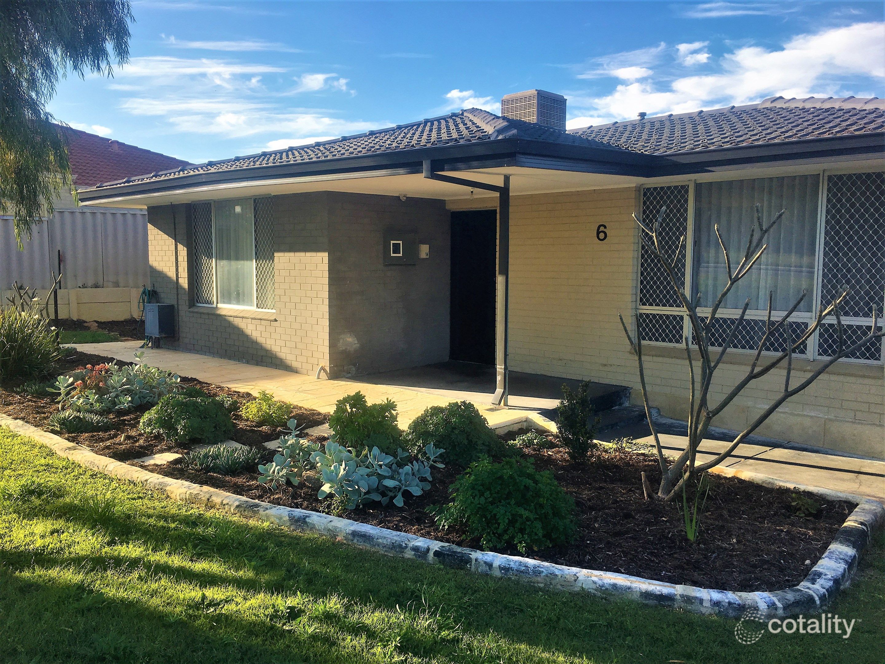 6 Carmody St, Hamilton Hill, WA 6163