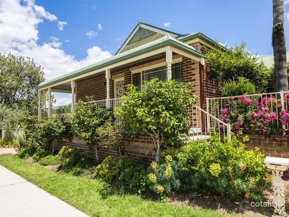 1/28 Macquoid St, Queanbeyan East, NSW 2620