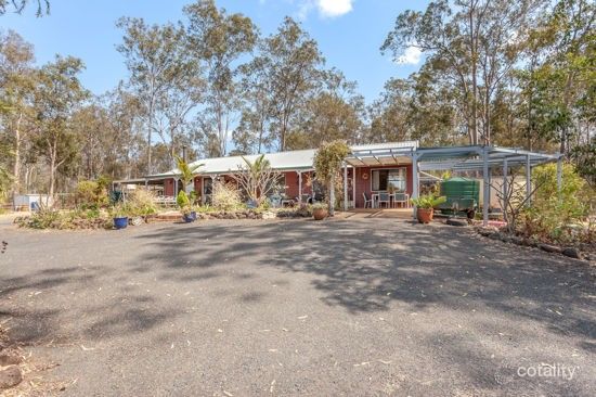111 Koreelah St, Upper Lockyer, QLD 4352