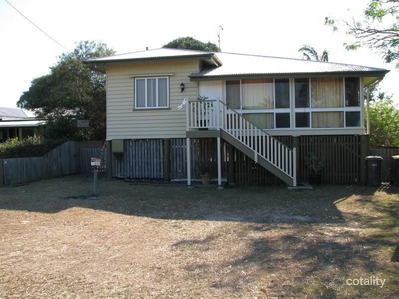 7 Pine St, Torquay, QLD 4655