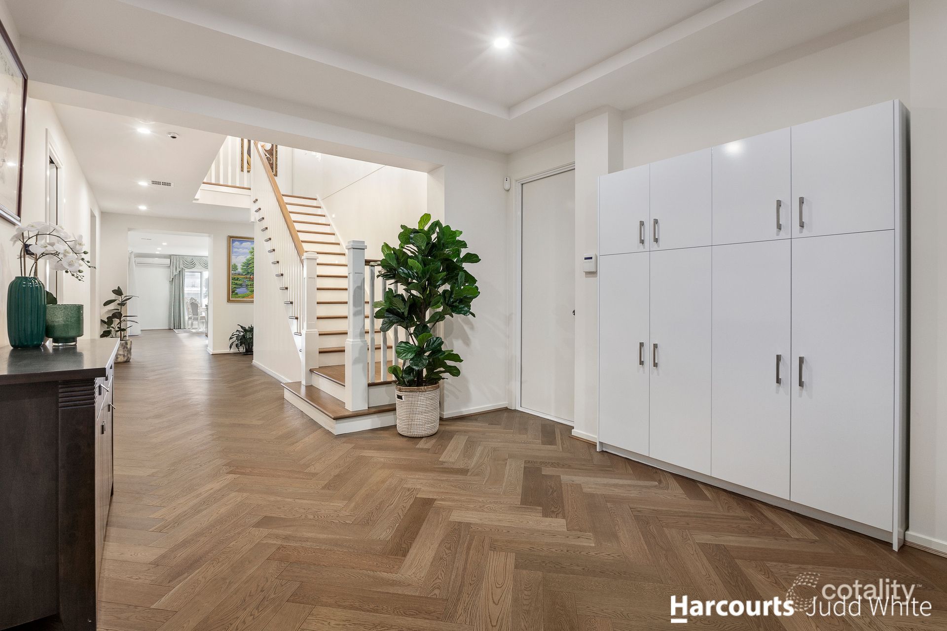 13 Viewbank Rd, Mount Waverley, VIC 3149