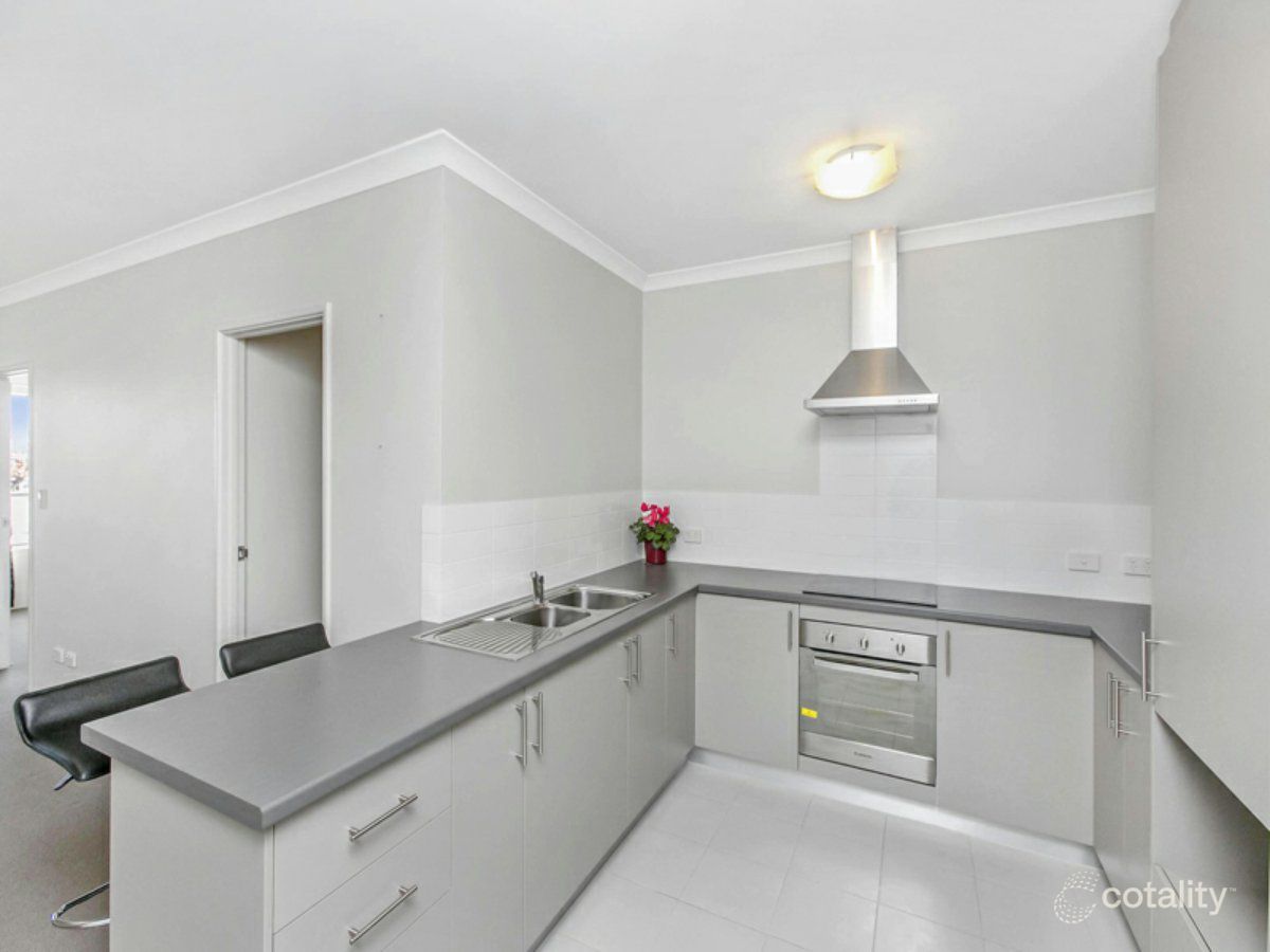 5/148-154 Railway Pde, Queens Park, WA 6107