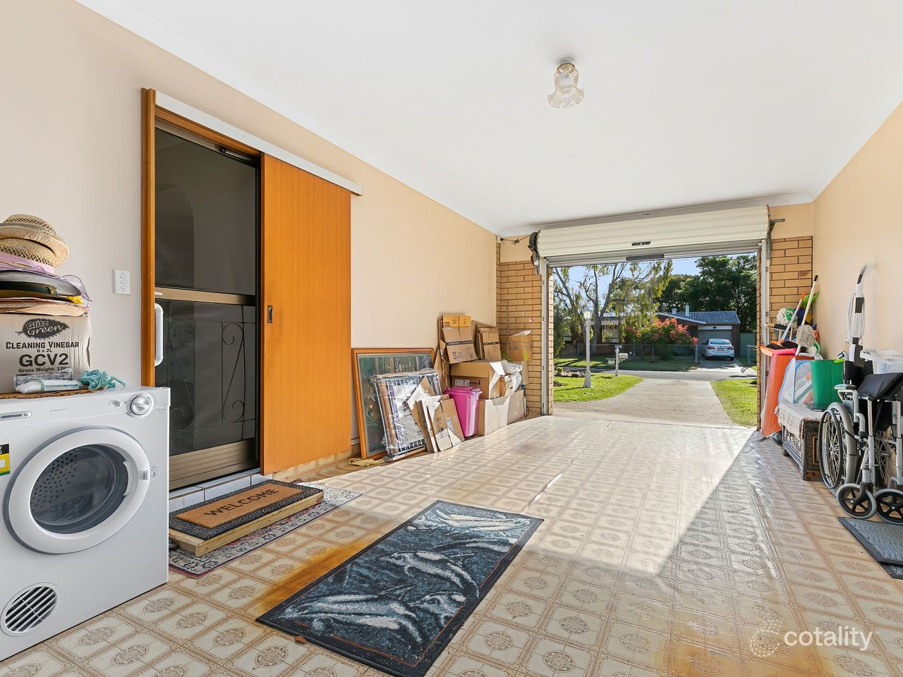 27 Meadow St, Caboolture, QLD 4510