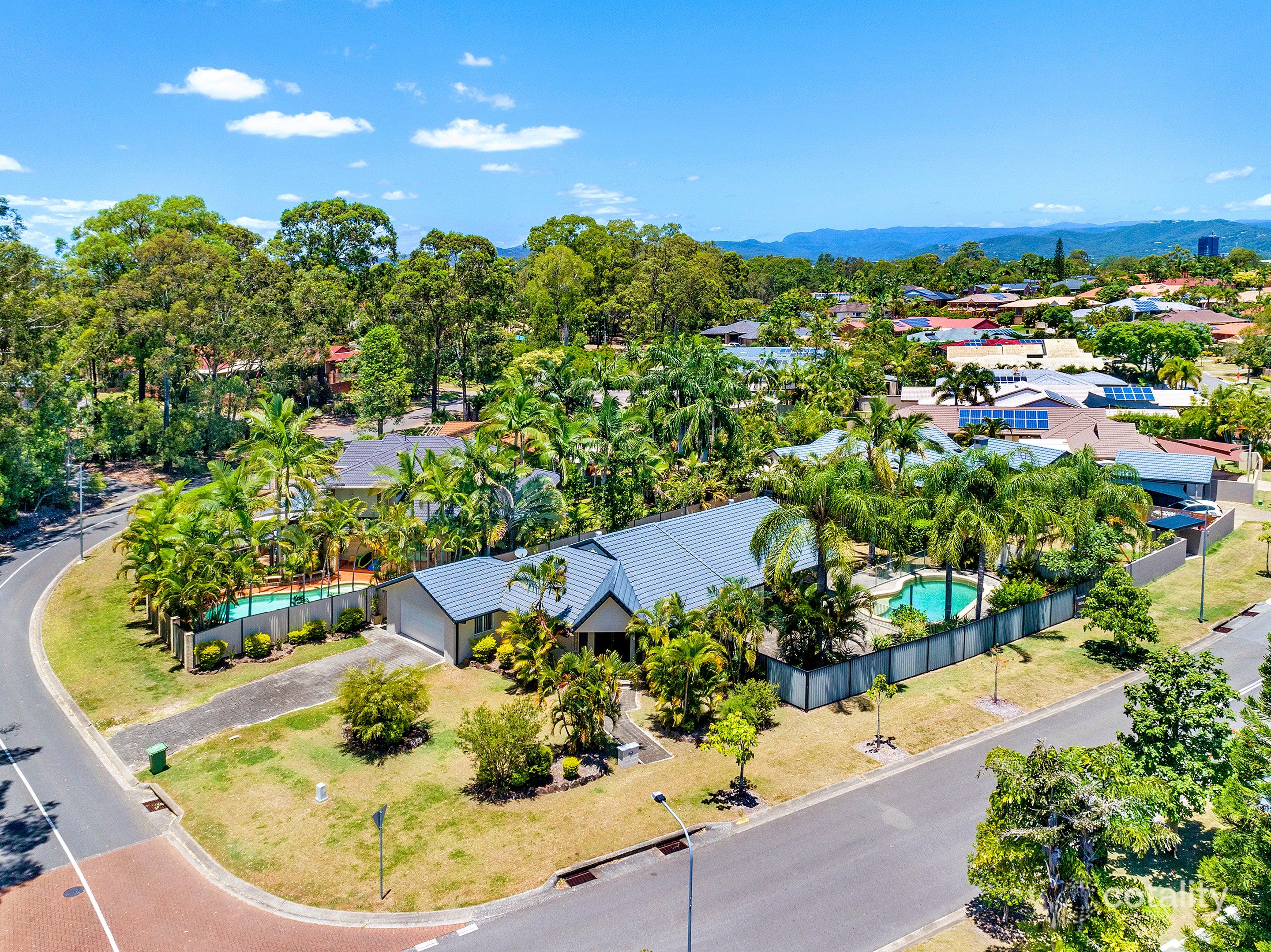 23 Camberwell Cct, Robina, QLD 4226