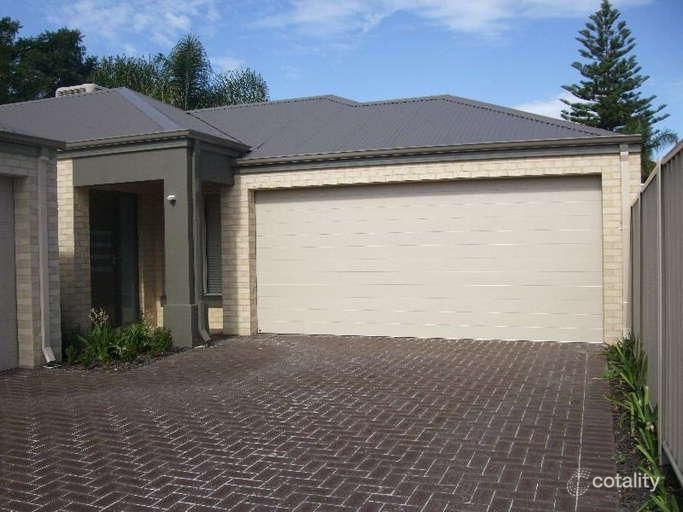 4/5 Tangmere Way, Balga, WA 6061