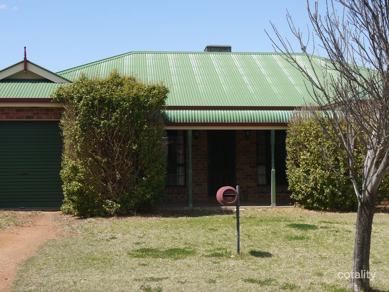 105 Payten Cl, Narromine, NSW 2821