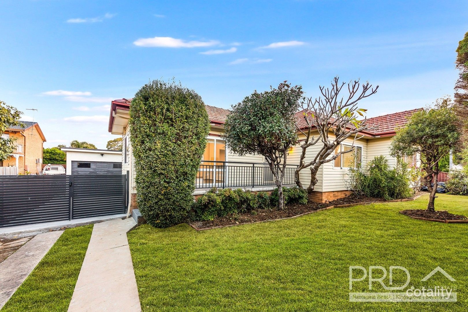 16 Moorefields Rd, Kingsgrove, NSW 2208