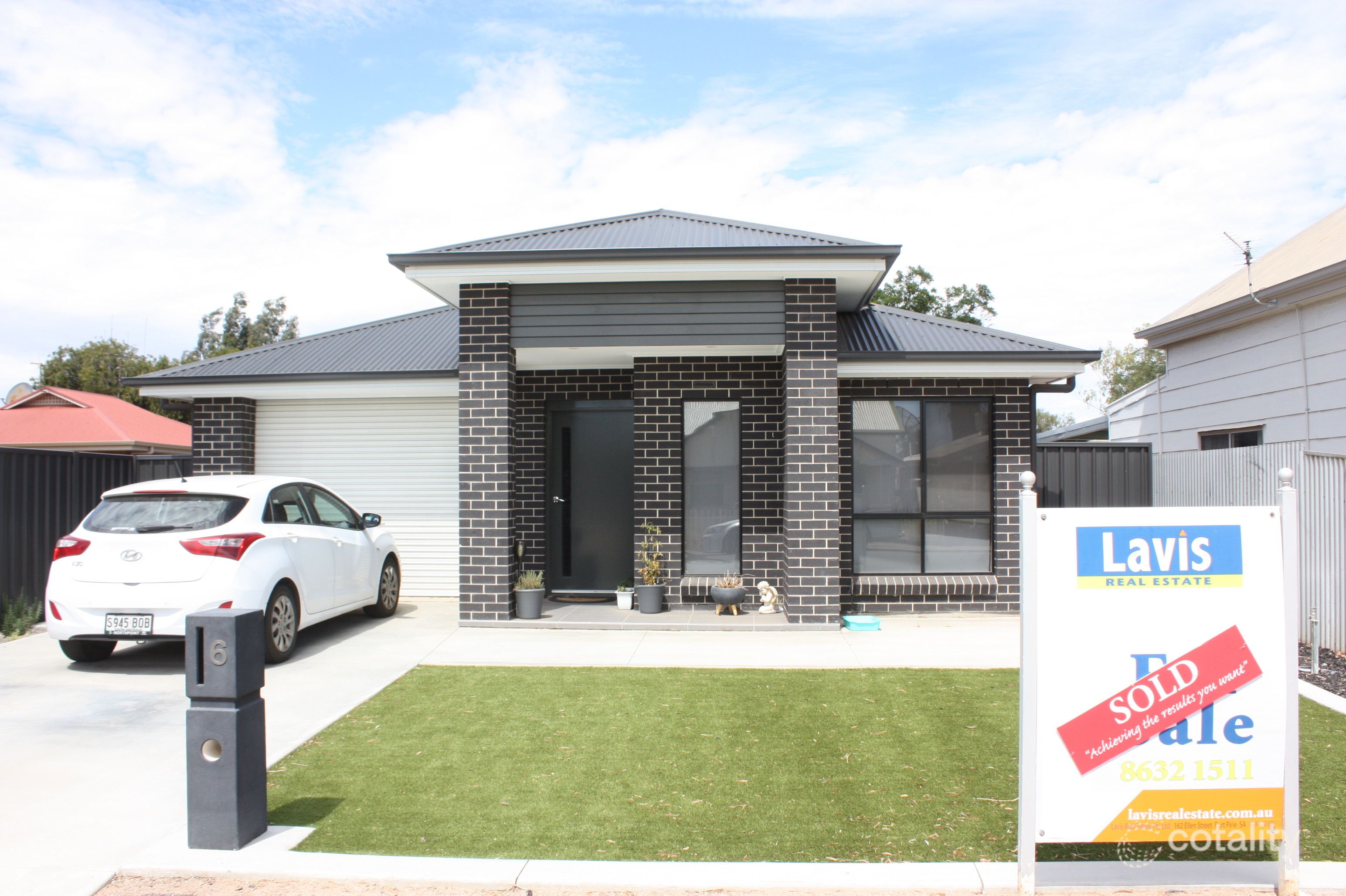 6 Queen St, Solomontown, SA 5540