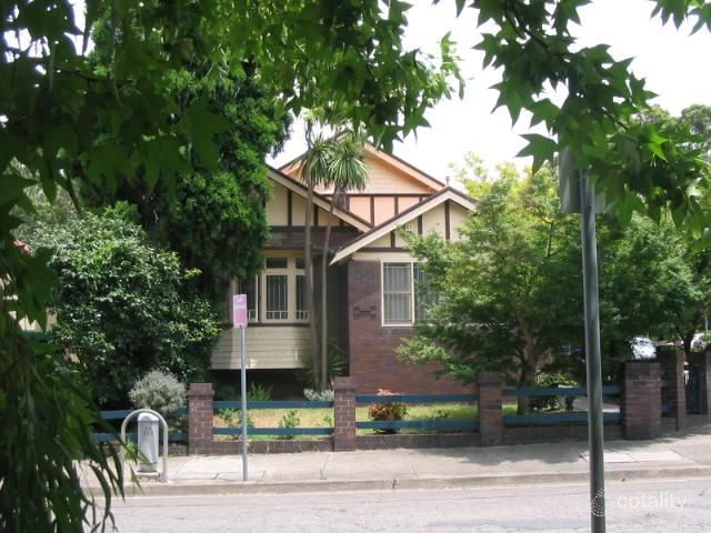 19 Julia St, Ashfield, NSW 2131