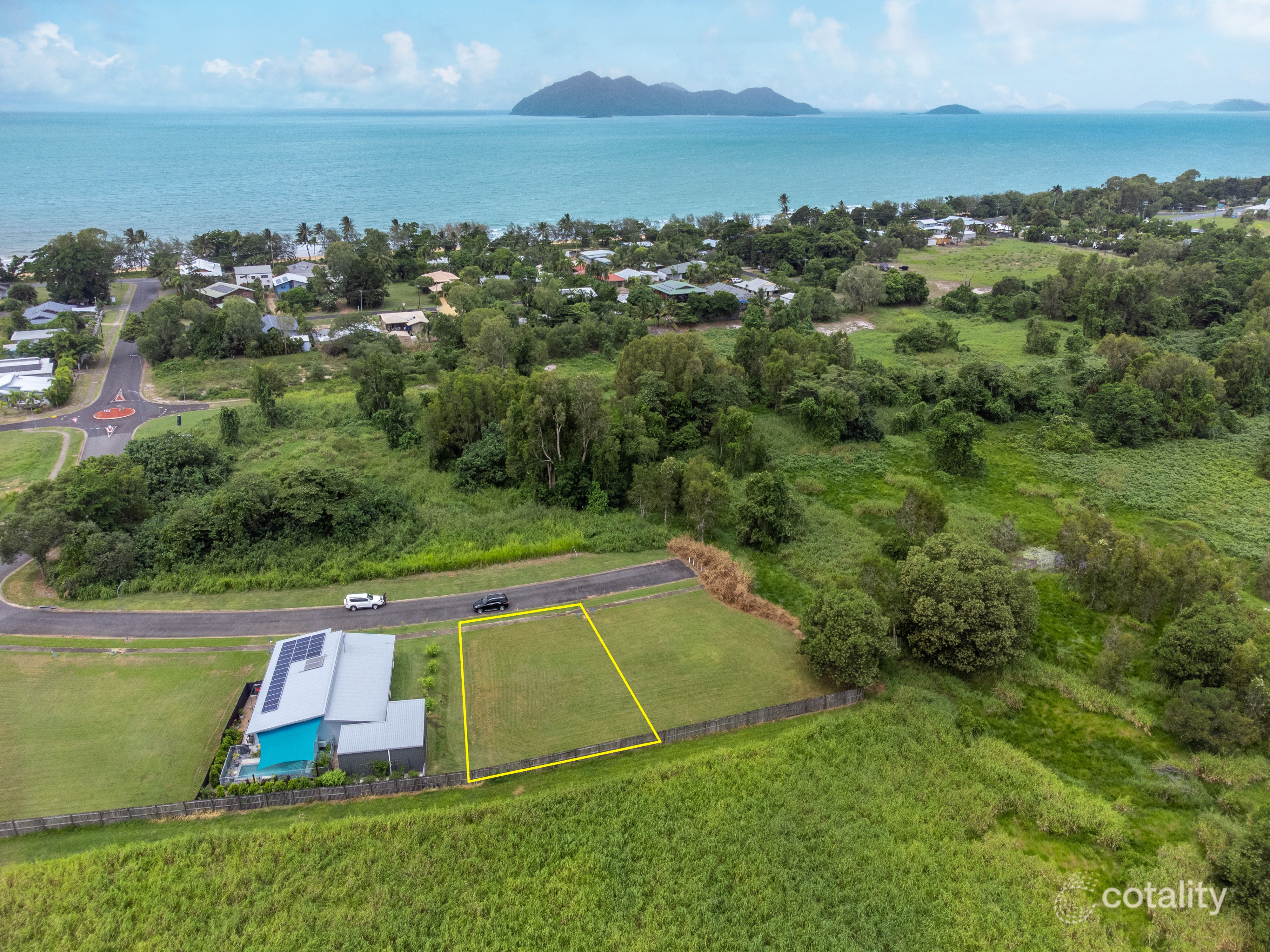 8 Reef St, Wongaling Beach, QLD 4852