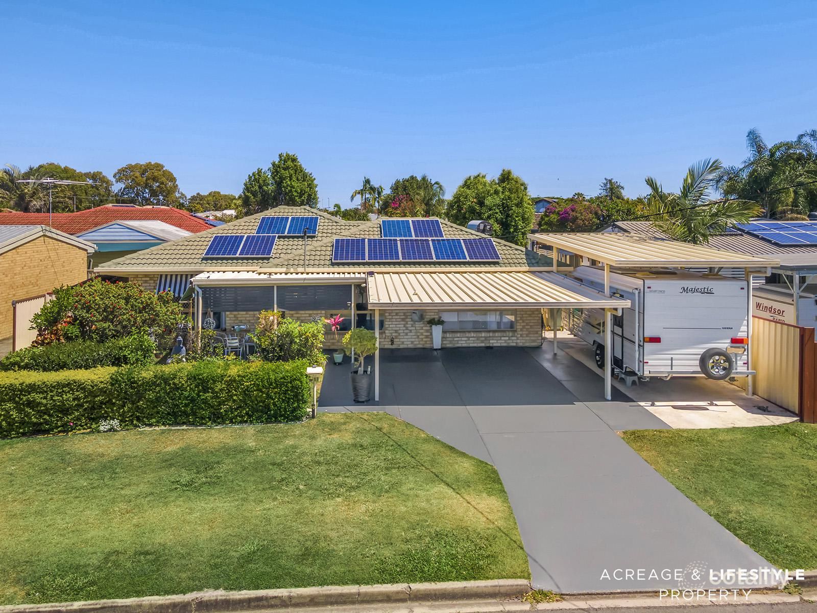 11 Dianthus Ave, Banksia Beach, QLD 4507