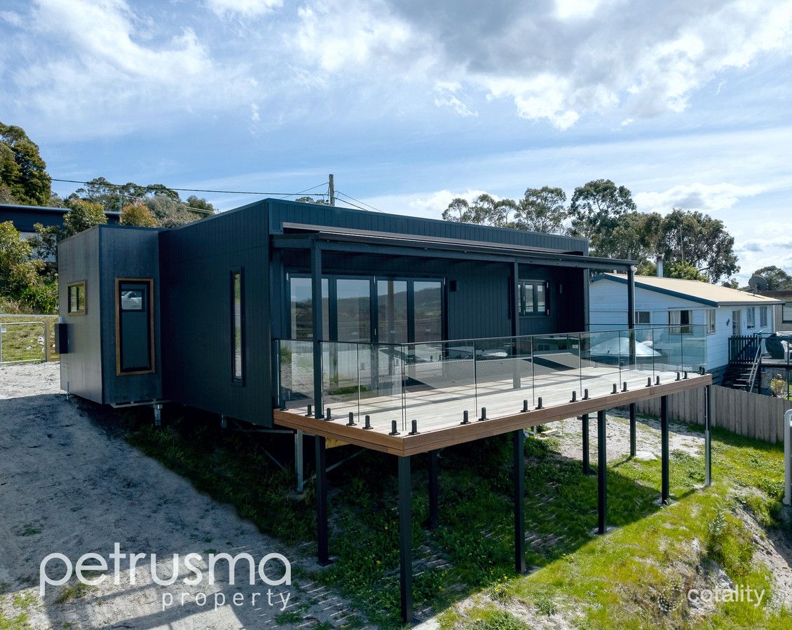 11 Little Falcon St, Primrose Sands, TAS 7173