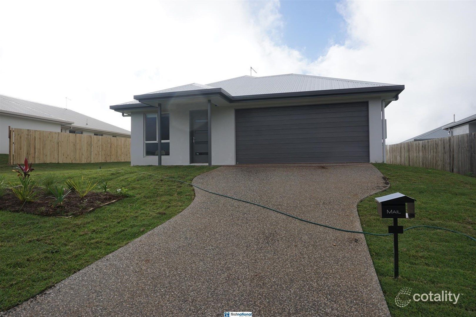 4 Robertson Cl, Atherton, QLD 4883