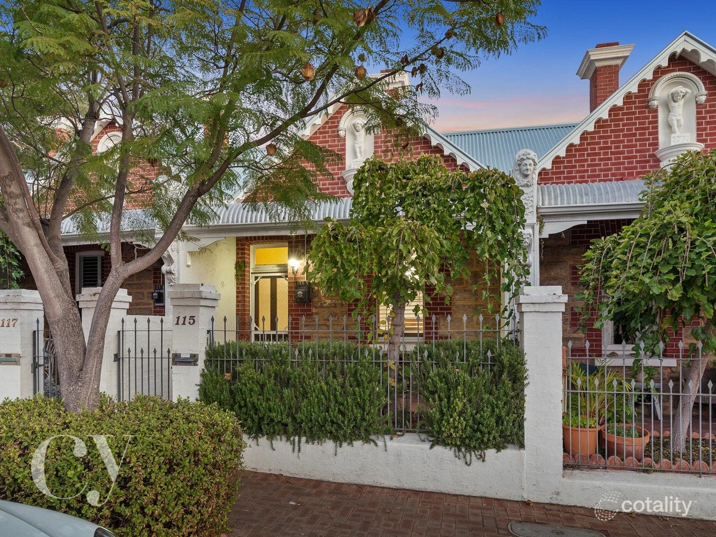 115 George St, East Fremantle, WA 6158