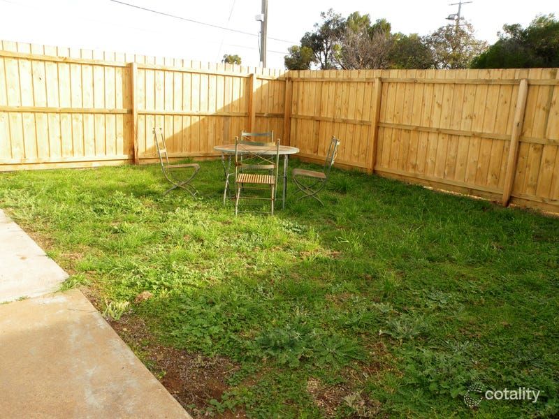 15 Canterbury Rd E, Lara, VIC 3212