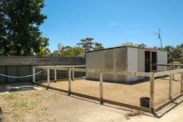 15 Jacob Rd, Willyaroo, SA 5255