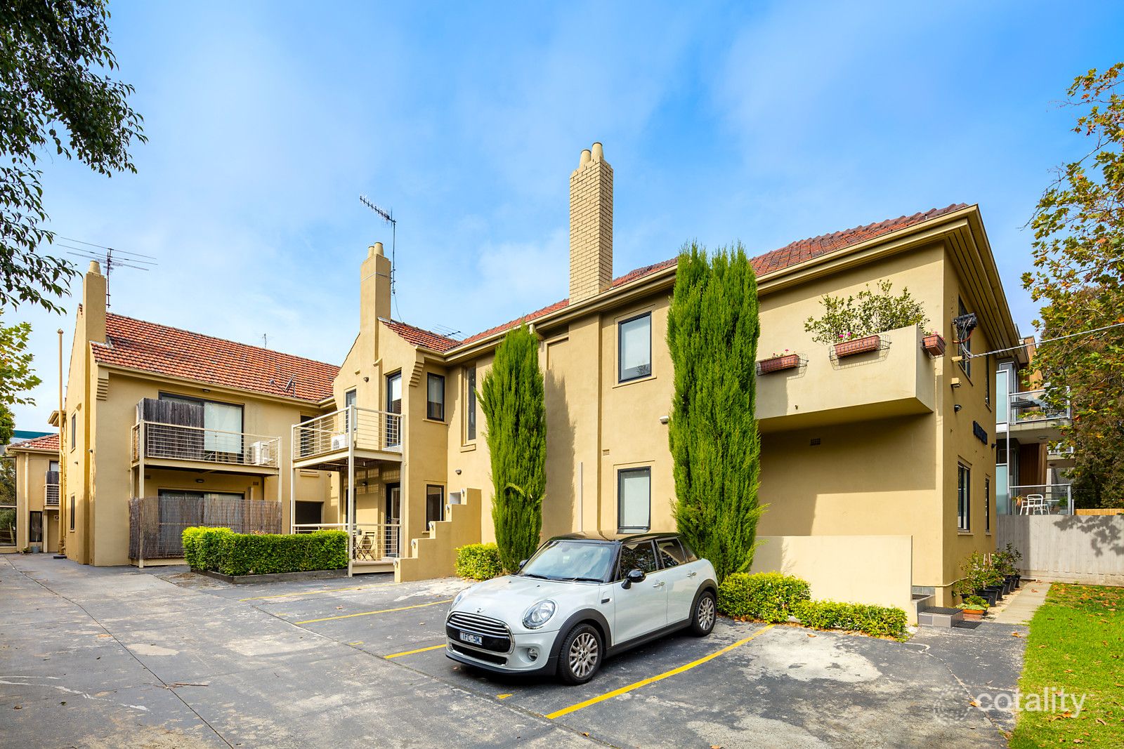 2/6 The Avenue, Windsor, VIC 3181