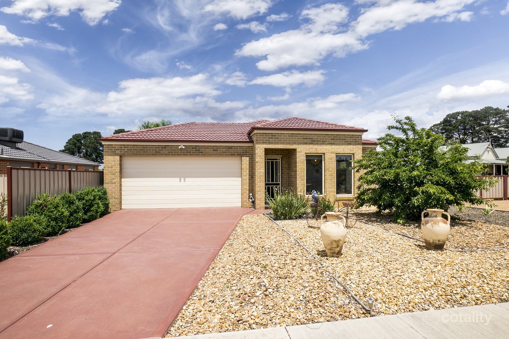 13 Lyon Pl, Ballan, VIC 3342