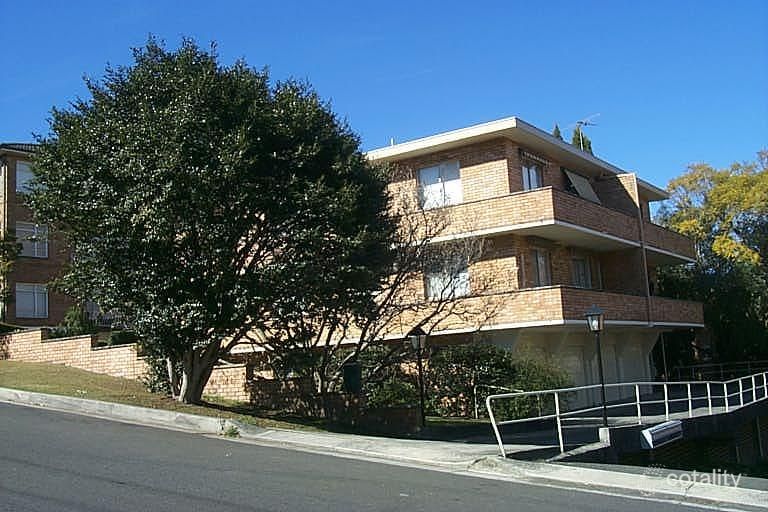 2/2 Maclaurin Pde, Roseville, NSW 2069