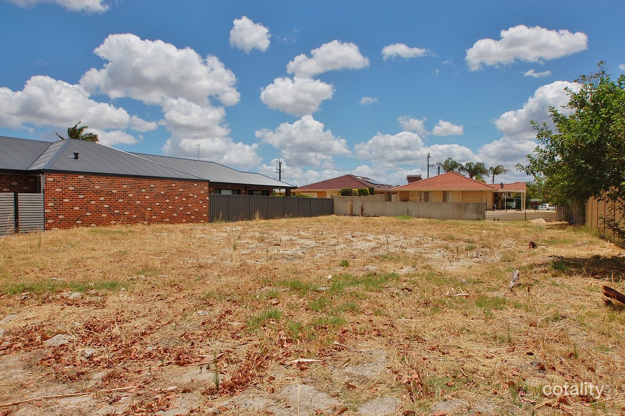 14 Chaffers St, Morley, WA 6062