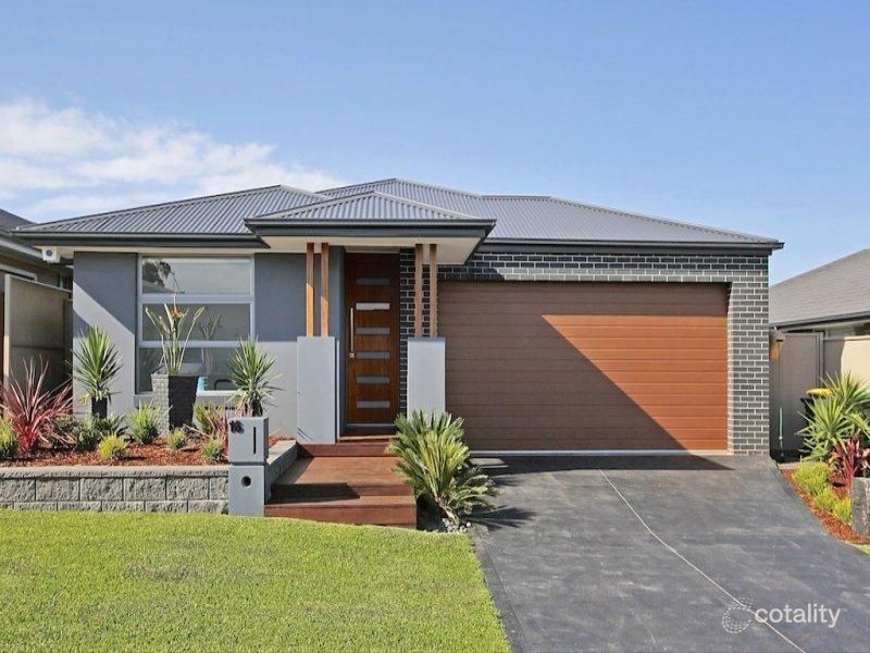 16 Rosecomb Rd, Spring Farm, NSW 2570