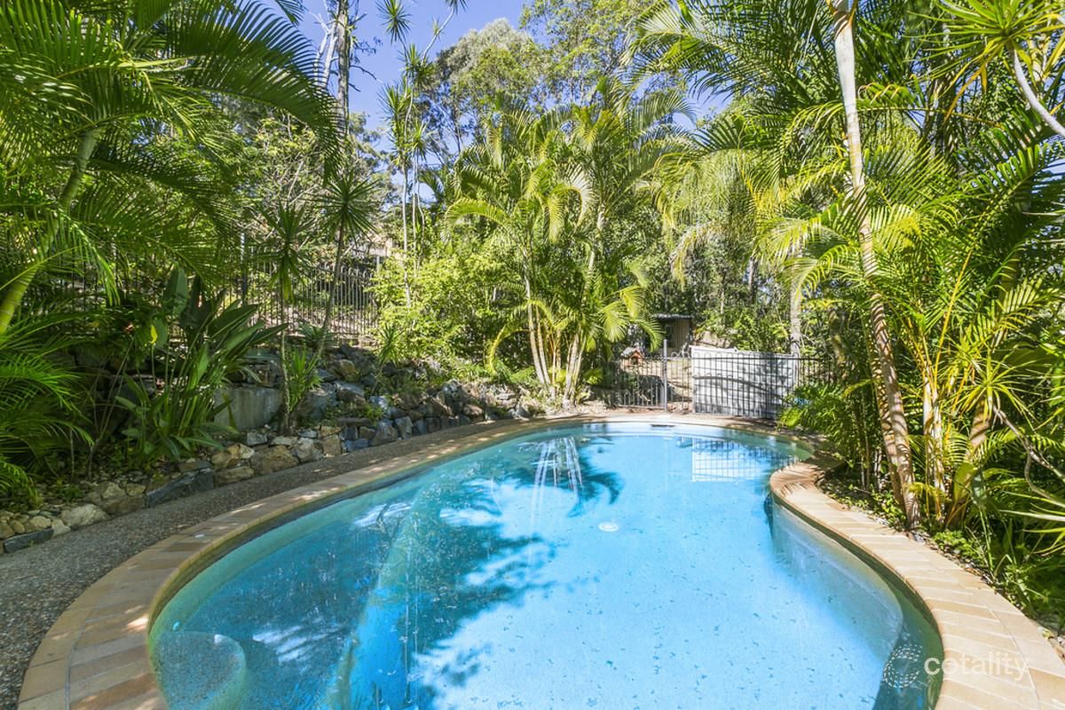 9 Design Pl, Highland Park, QLD 4211