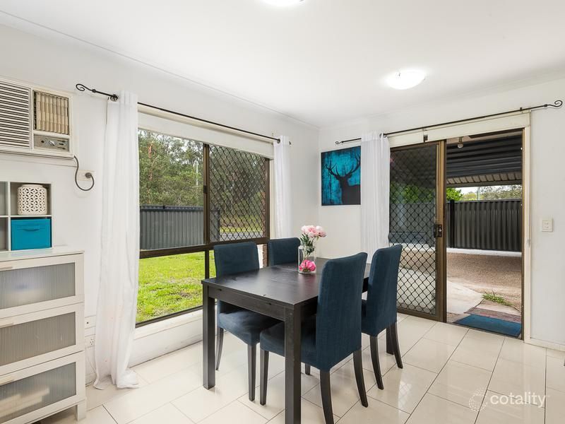 33 Brennan St, Bellbird Park, QLD 4300