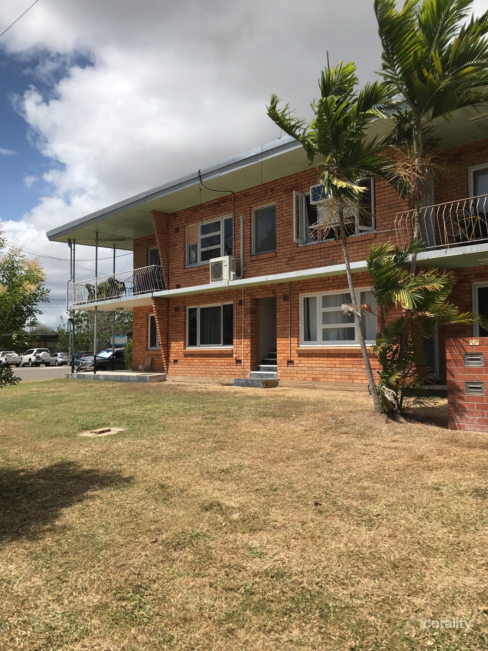 2/2 Healy St, Mundingburra, QLD 4812