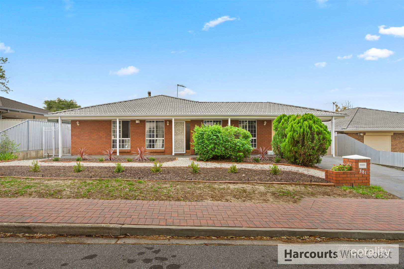 381 Honeypot Rd, Hackham West, SA 5163