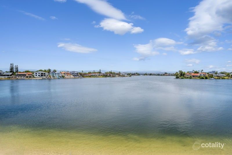 5/41 Duet Dr, Mermaid Waters, QLD 4218