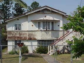 17 Bardsley Ave, Greenslopes, QLD 4120