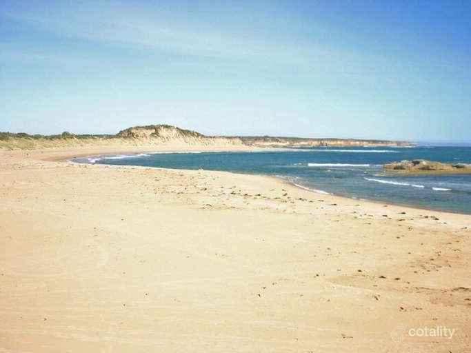 29 Robertson St, Peterborough, VIC 3270