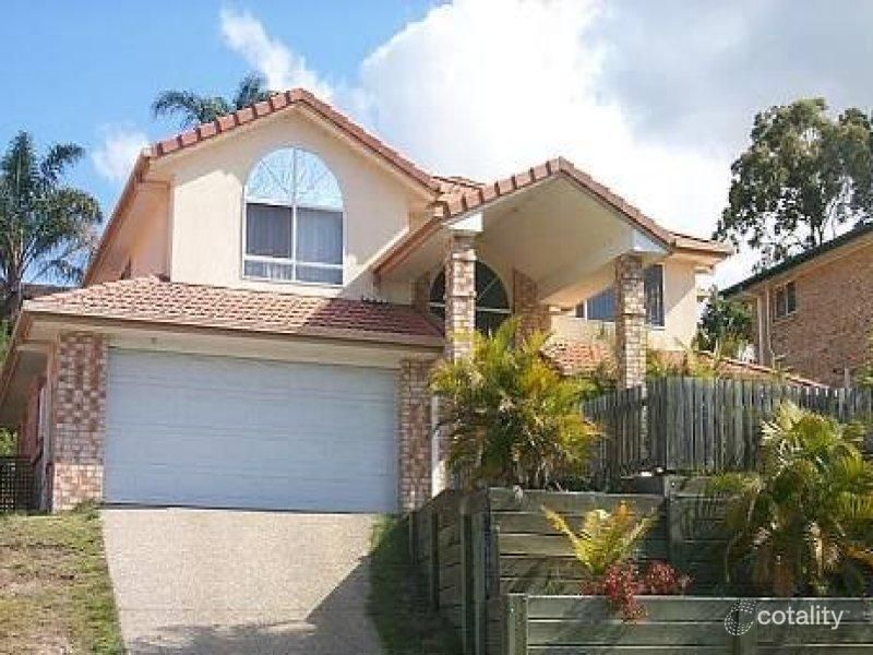 1 Marianna St, Mansfield, QLD 4122