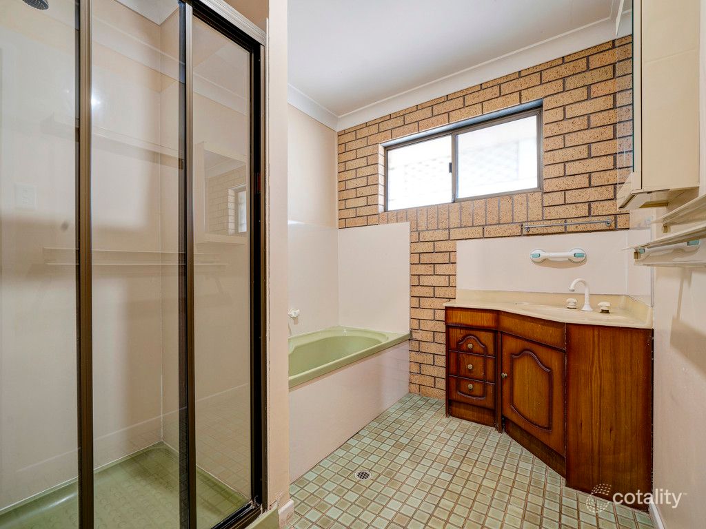 8 Russell St, Esk, QLD 4312