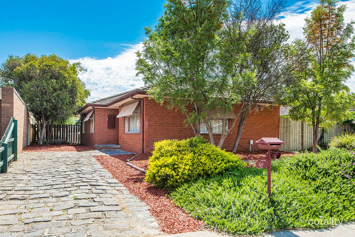 40 Madigan Cres, Mill Park, VIC 3082