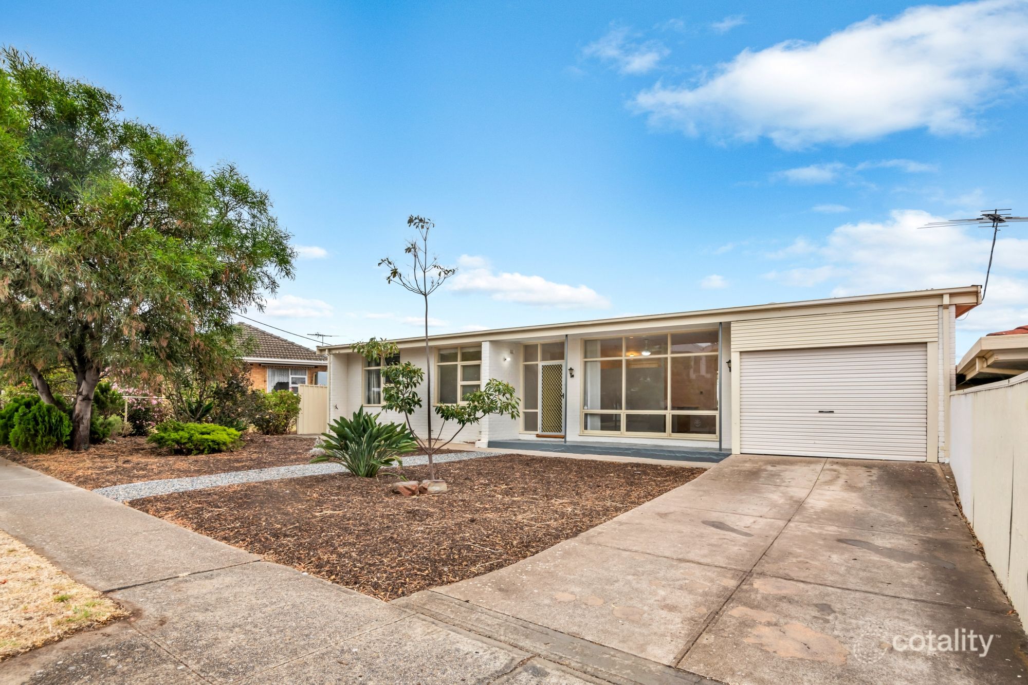 4 Hooper Pl, Christies Beach, SA 5165
