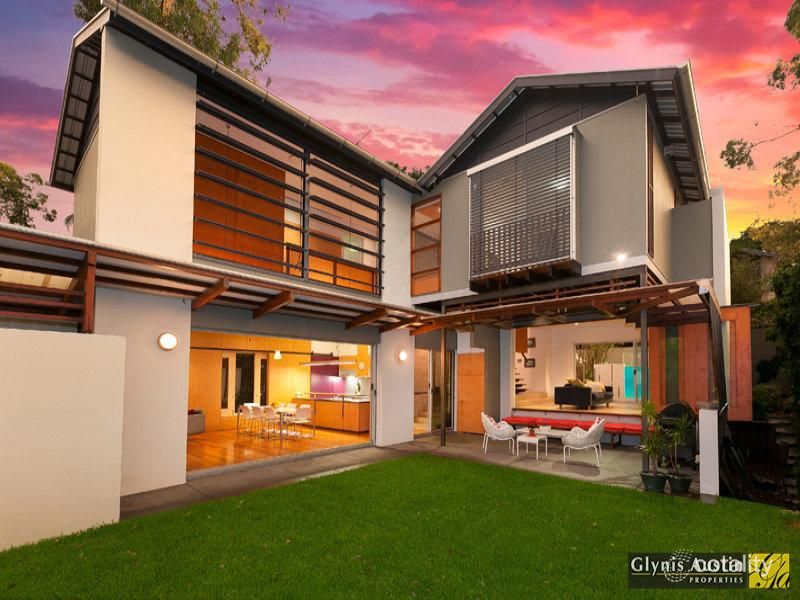 9 Rosewood St, Bardon, QLD 4065