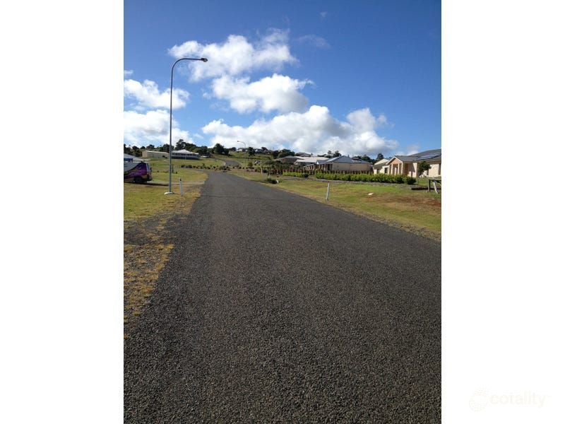 5 Somerset Cres, Cawdor, QLD 4352