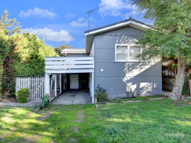 90 Seventh Ave, Rosebud, VIC 3939