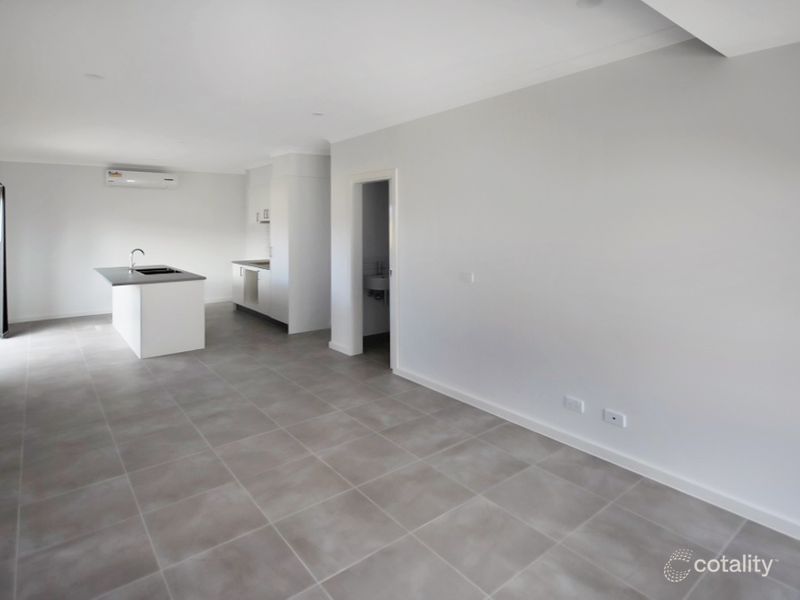 8 Dominic Rd, Pakenham, VIC 3810
