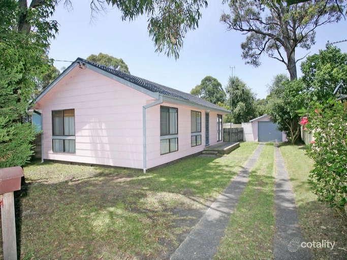 4 Lucas Cres, Berkeley Vale, NSW 2261