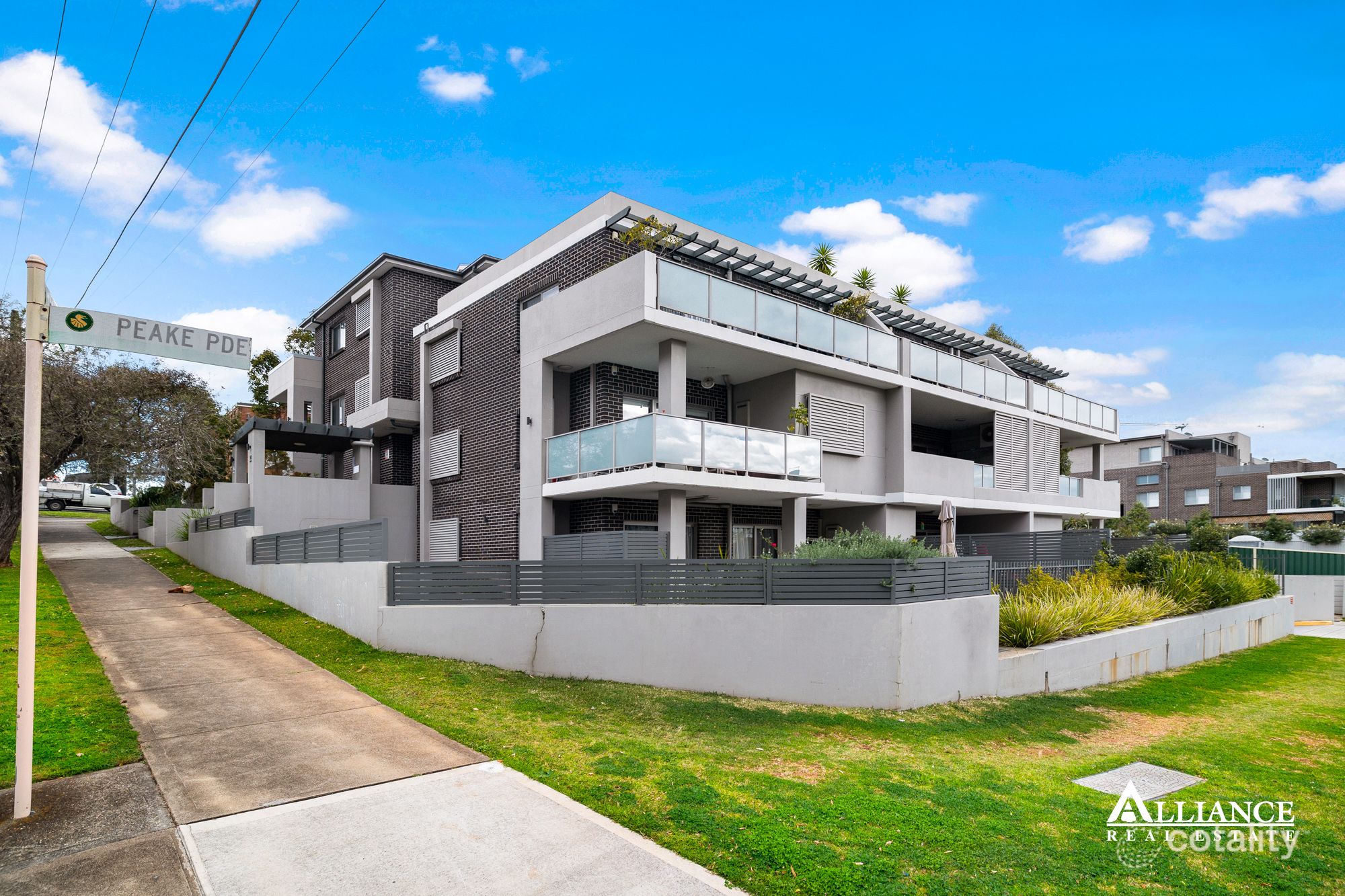 14/1-3 Hugh Ave, Peakhurst, NSW 2210